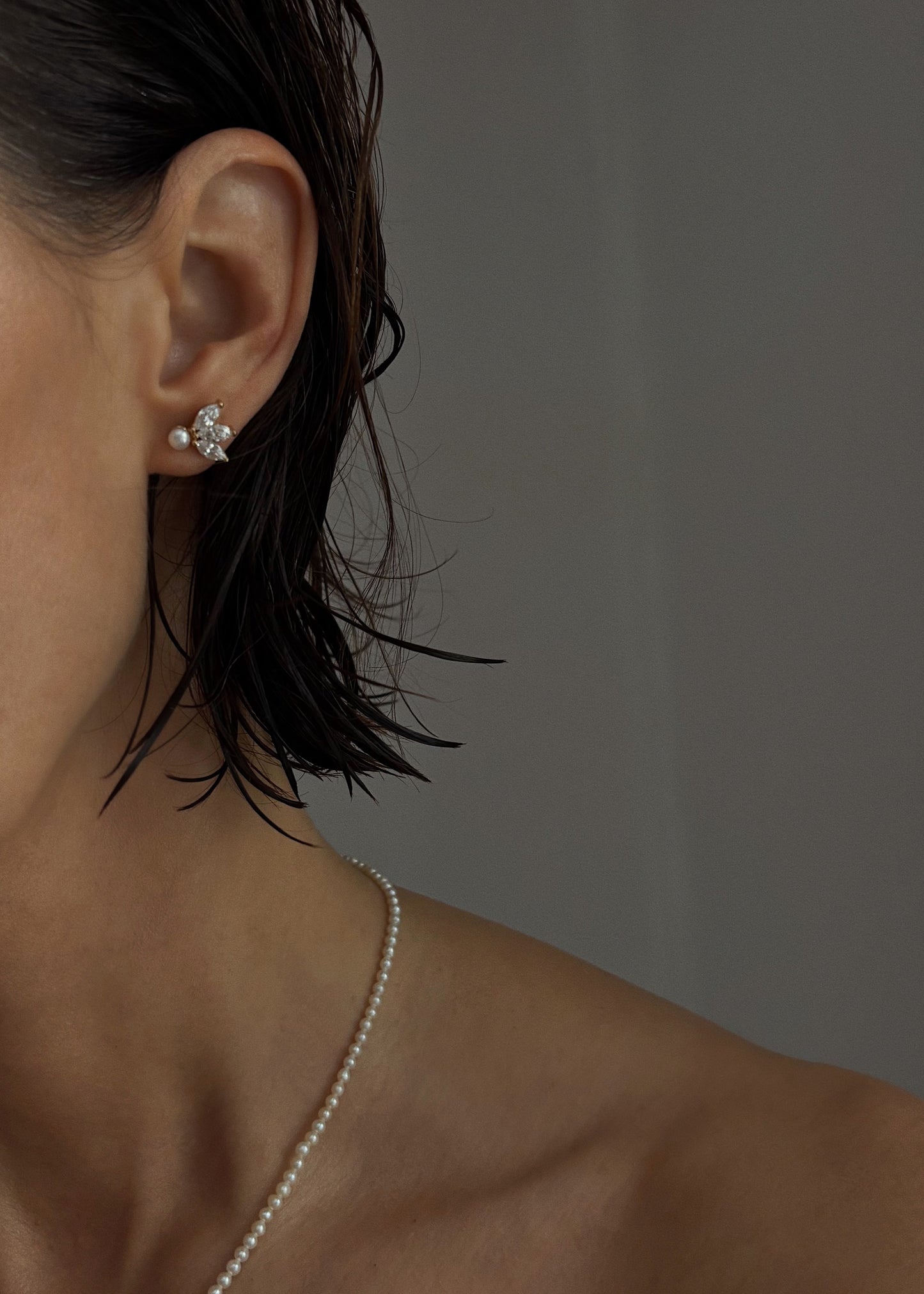 Marquise studs earrings