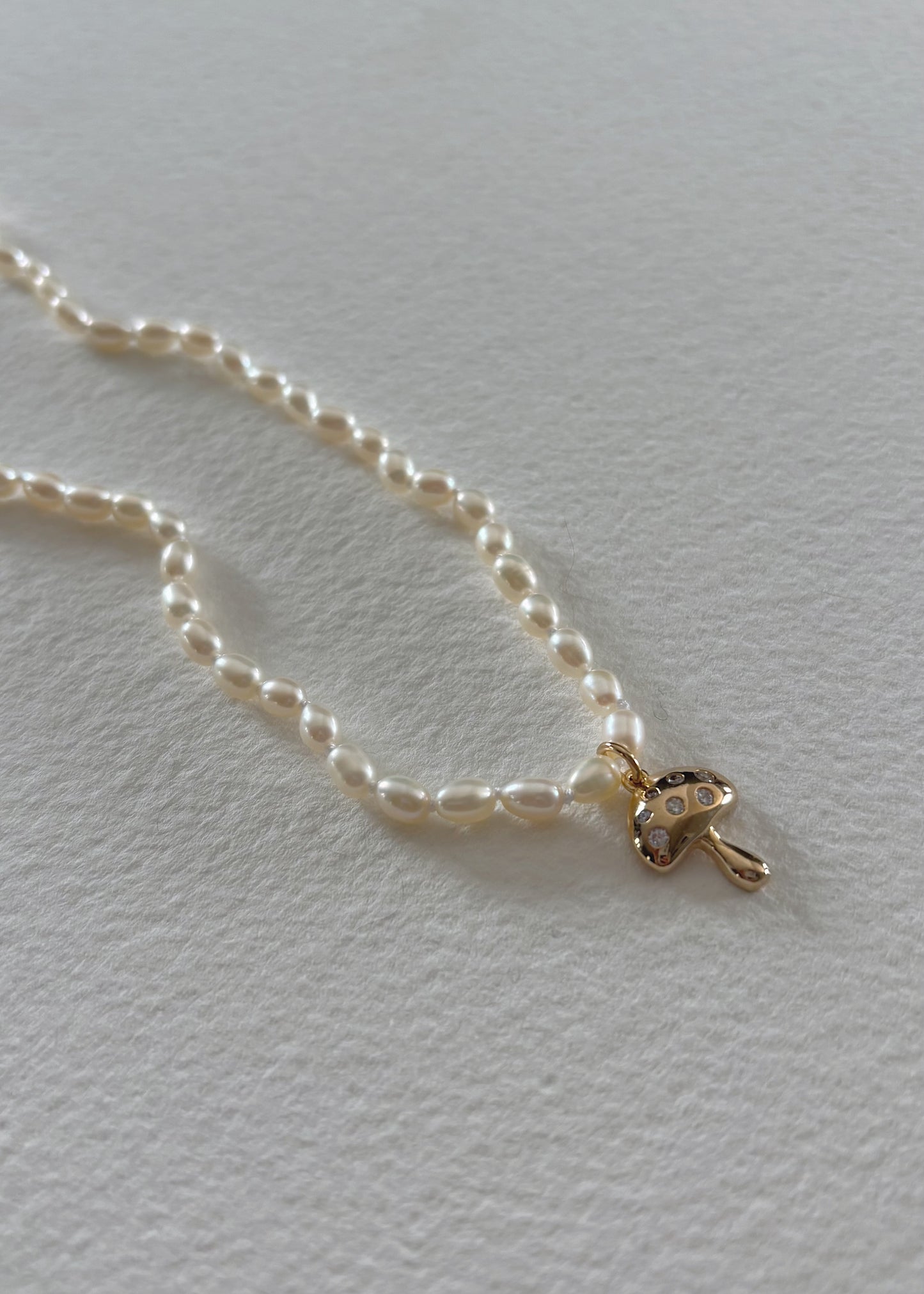 Faris pearl necklace