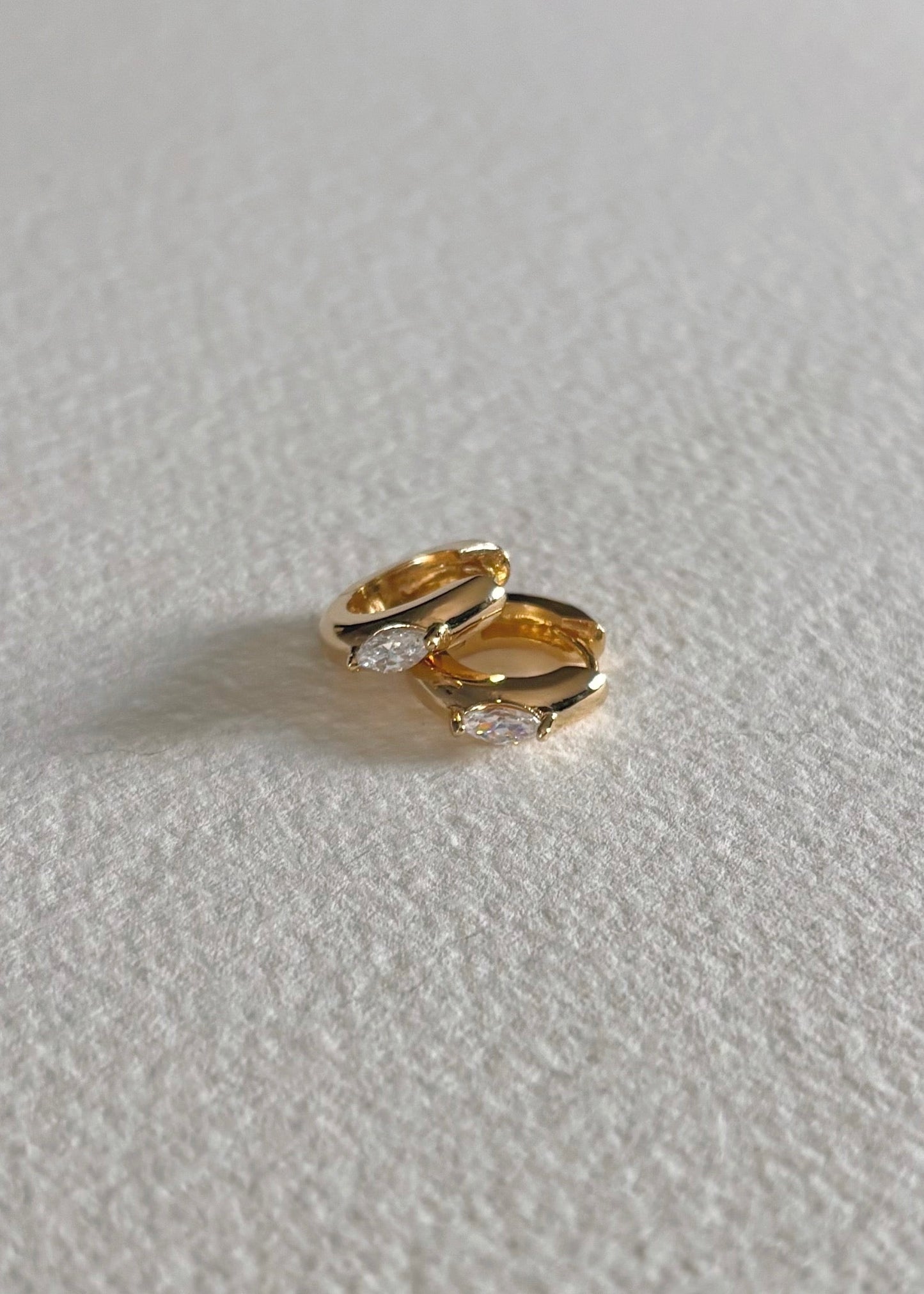 Crystal hoops earrings gold