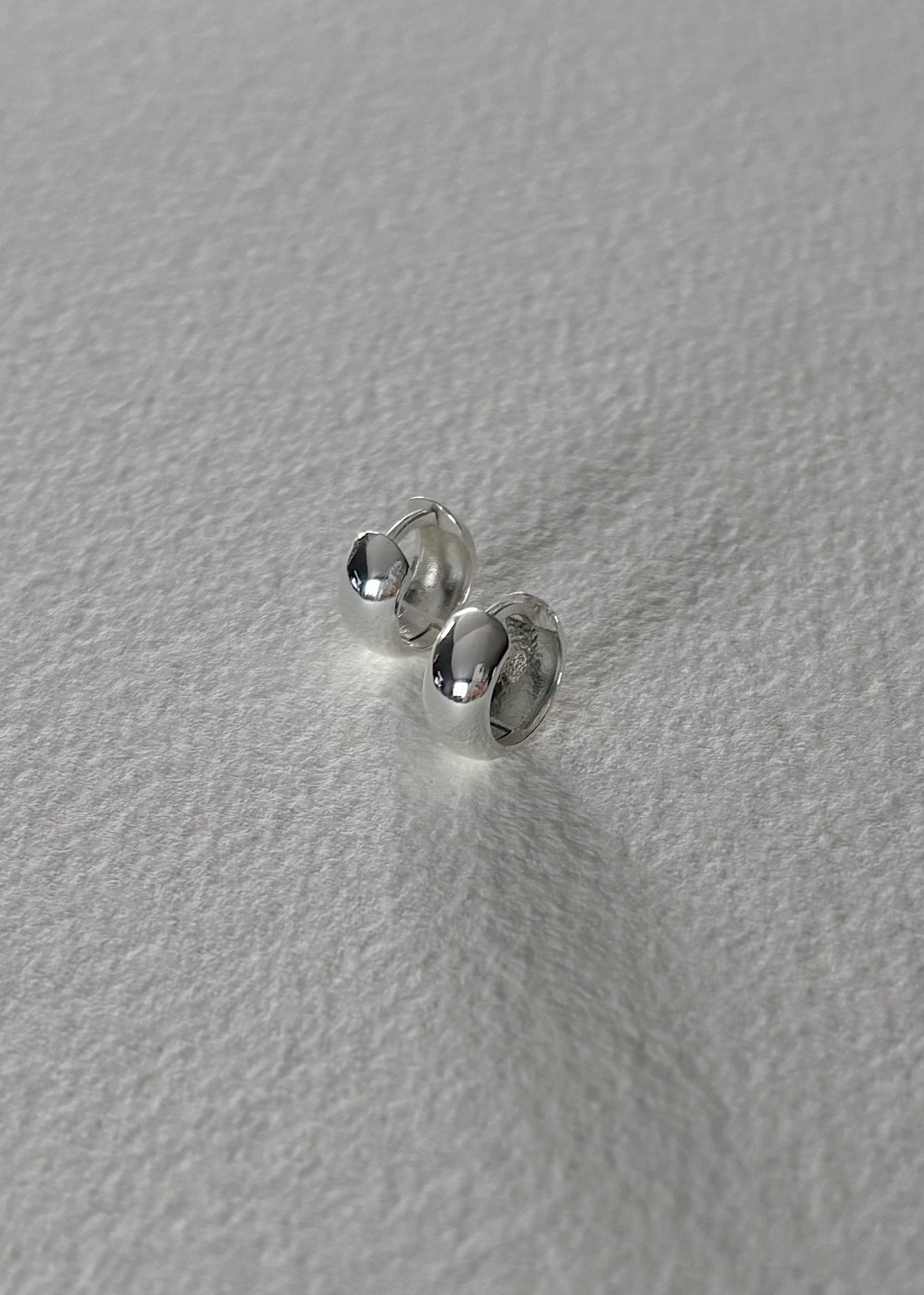 Mini silver huggies