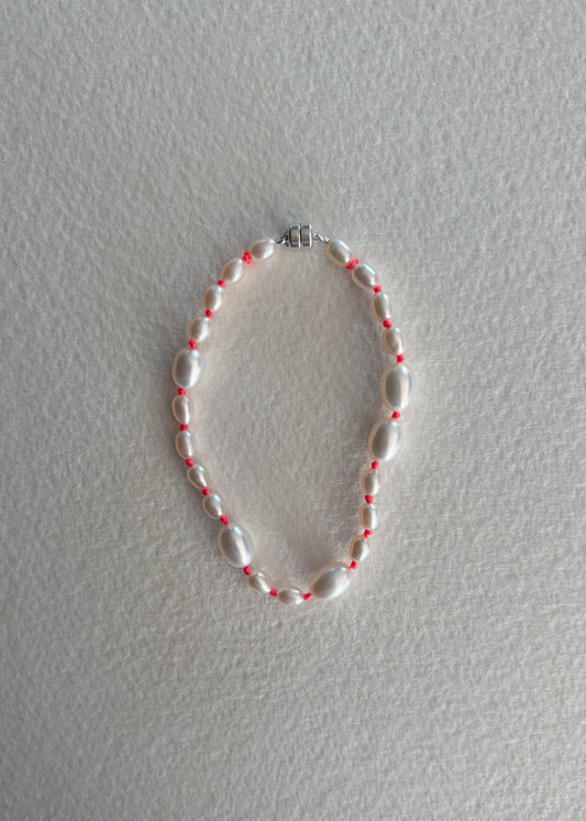 Malia pearl bracelet