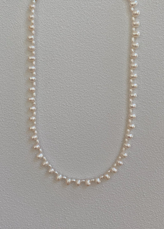 Sunkissed pearl necklace